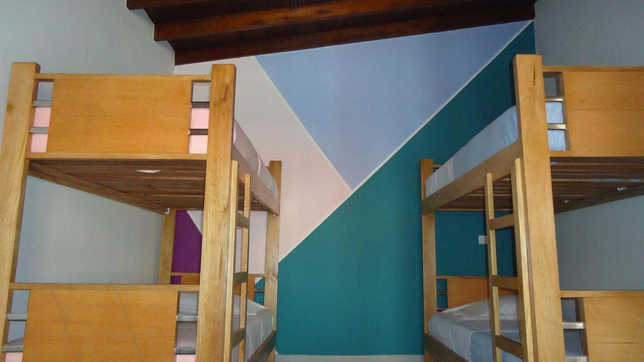 Iris Hostel Μεντεγίν Εξωτερικό φωτογραφία