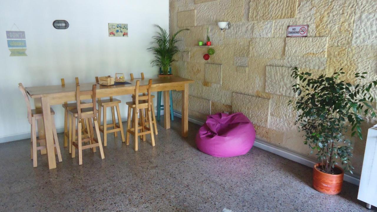 Iris Hostel Μεντεγίν Εξωτερικό φωτογραφία