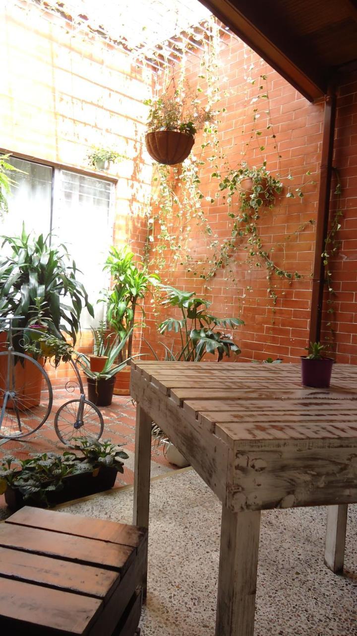 Iris Hostel Μεντεγίν Εξωτερικό φωτογραφία